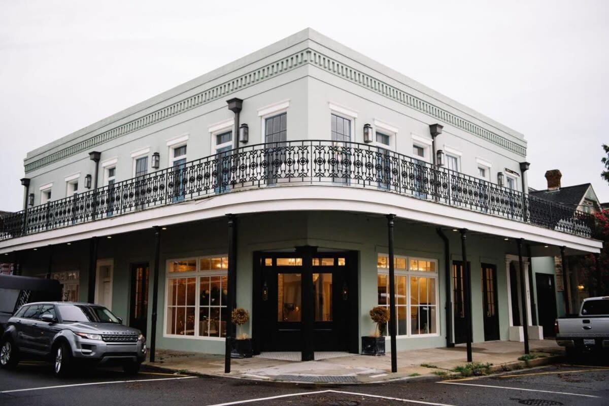 The Burgundy House #1 Steps To The French Quarter New Orleans
